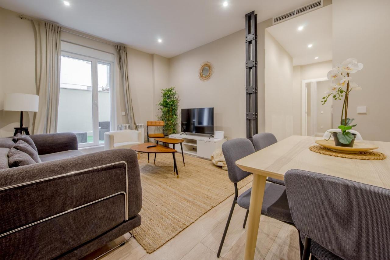 Acogedor Apt 3 Habitaciones Y Terraza En El Centro Madrid Exterior photo